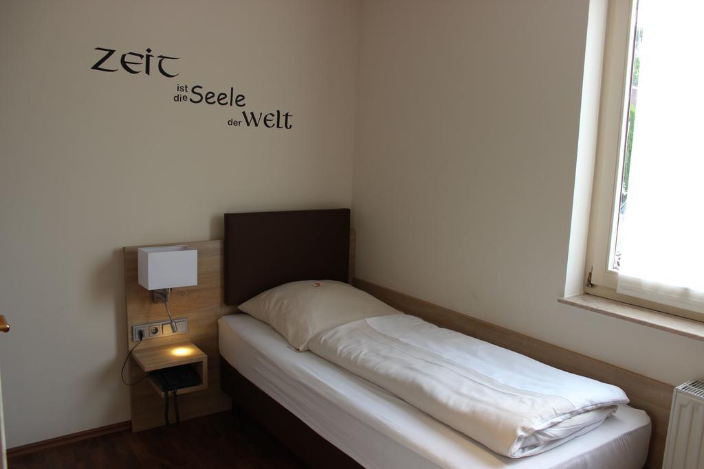 Hotel Dreimaedelhaus Espelkamp-Mittwald ภายนอก รูปภาพ