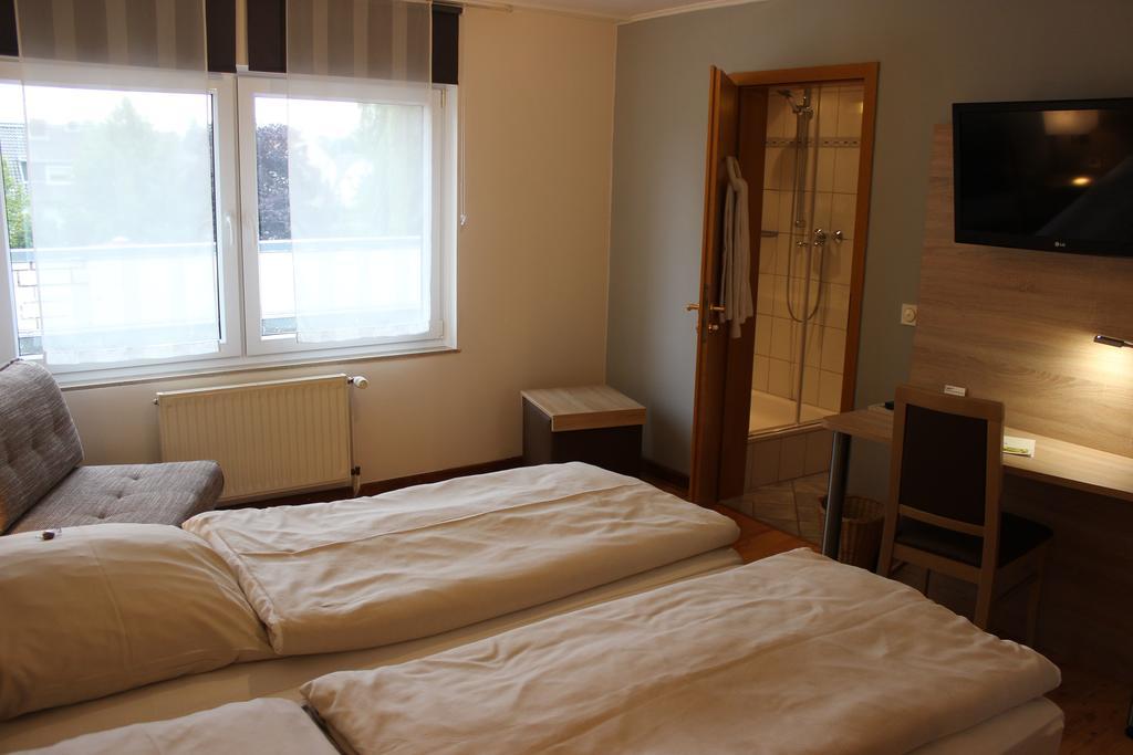 Hotel Dreimaedelhaus Espelkamp-Mittwald ภายนอก รูปภาพ
