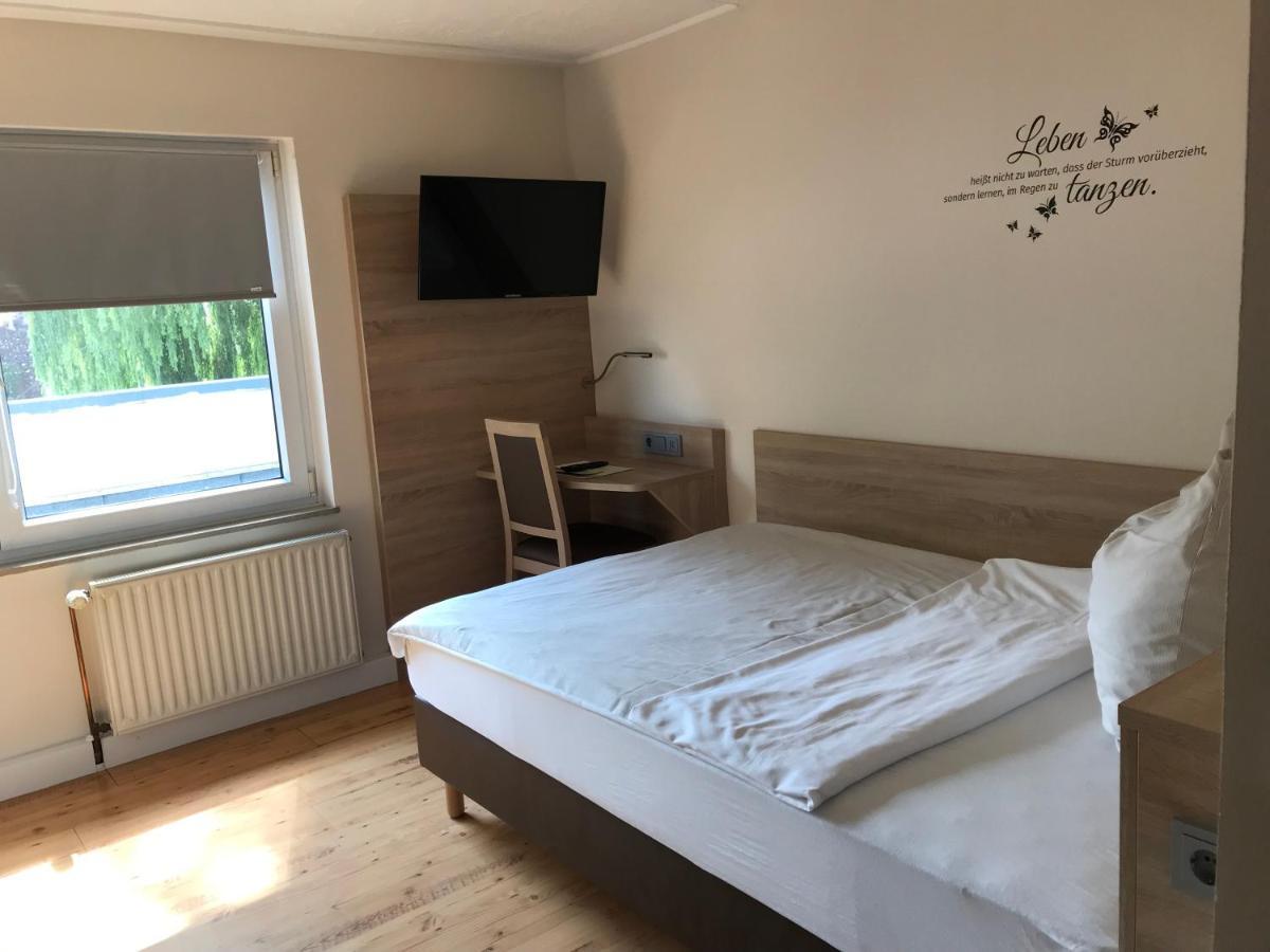 Hotel Dreimaedelhaus Espelkamp-Mittwald ภายนอก รูปภาพ
